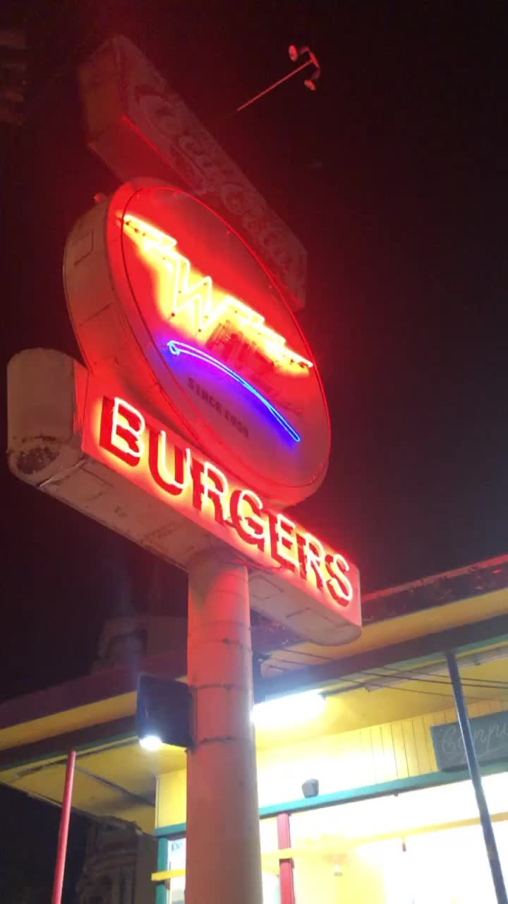 Video review of WesBurger n' More