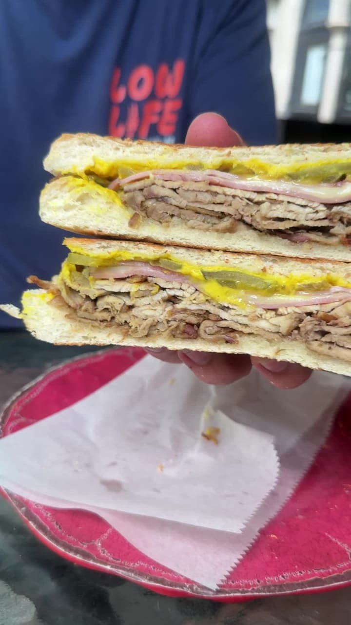 Video review of Cafecito