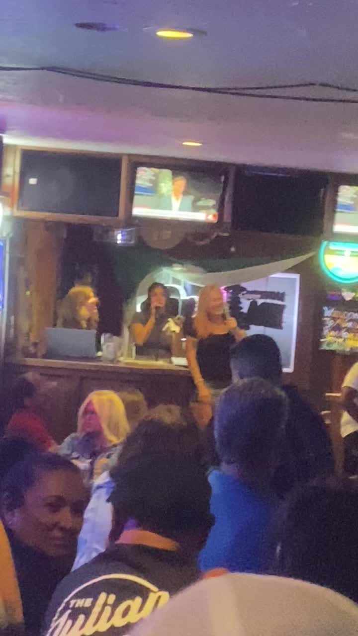 Video review of Murray's Saloon and Eatery