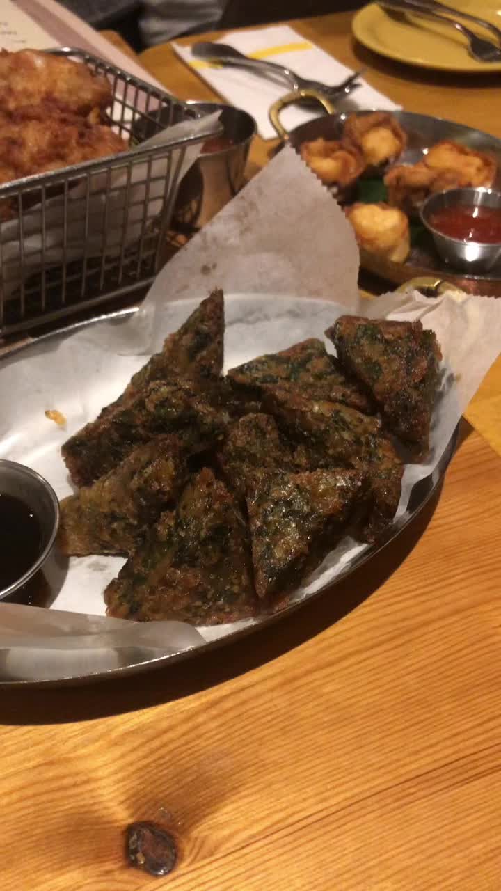 Video review of Kin'd Thai