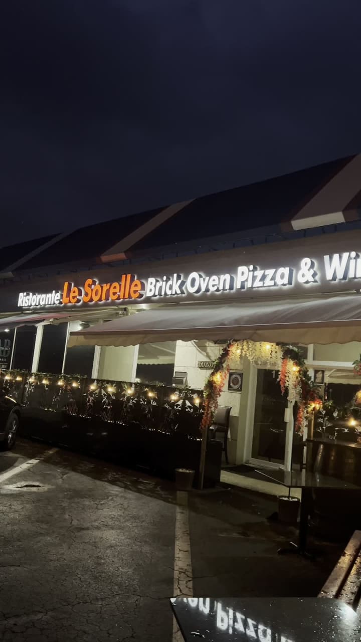 Le Sorelle Restaurant