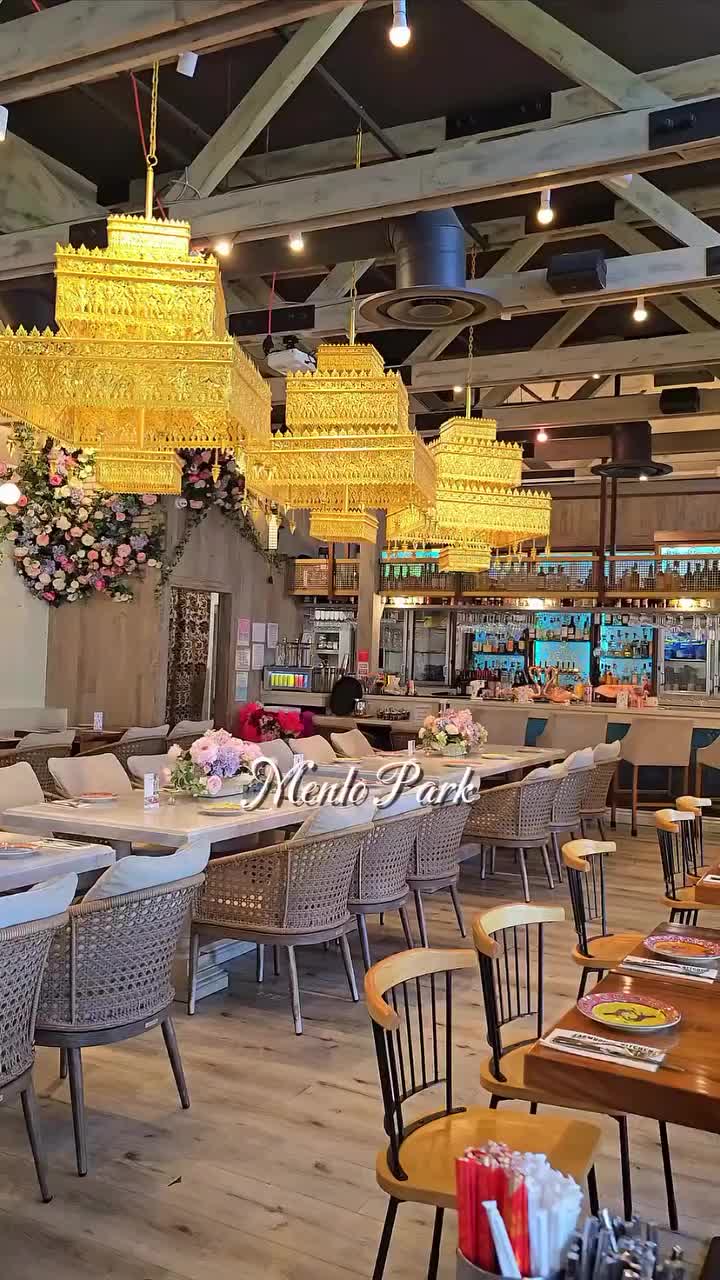 Video review of Farmhouse Kitchen Thai Cuisine