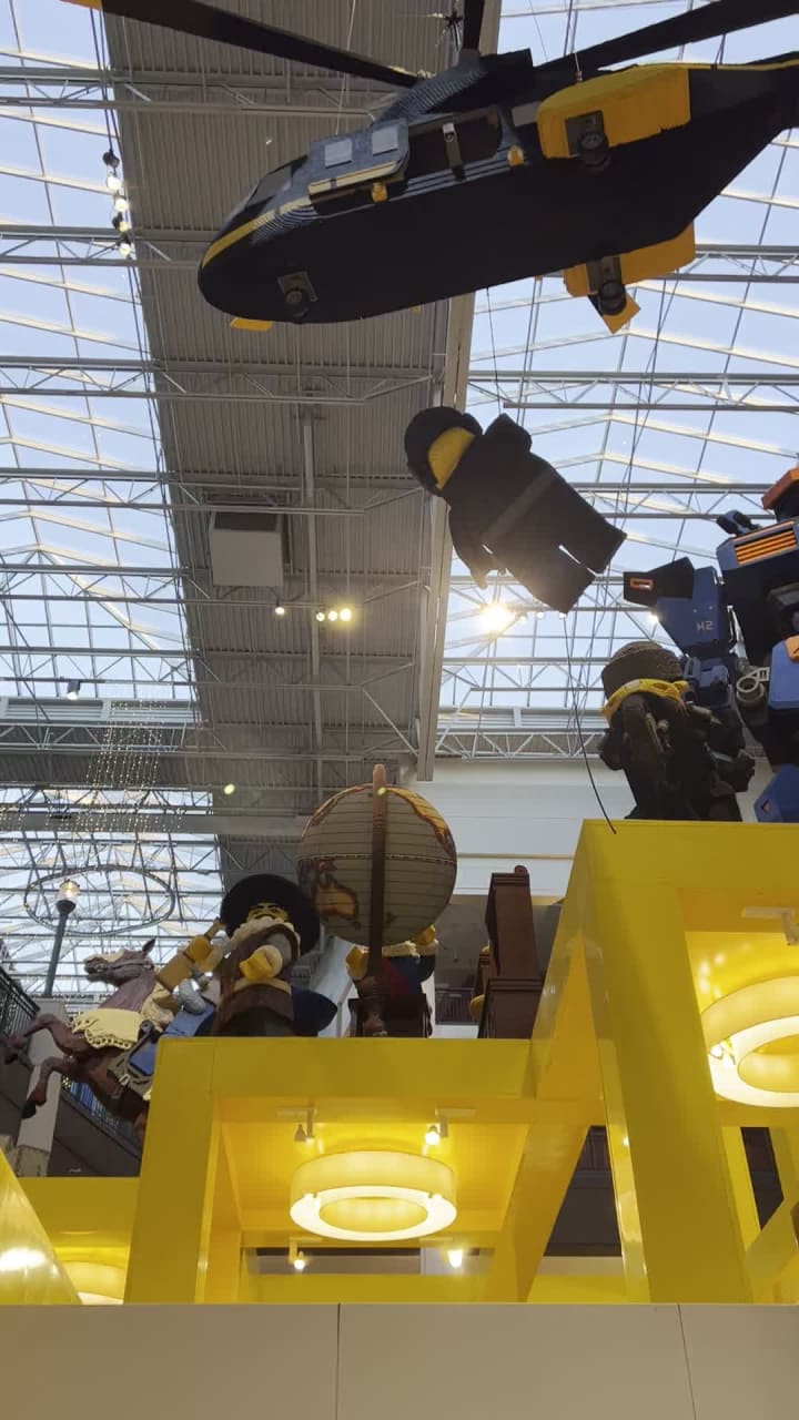 Video review of LEGO® Store