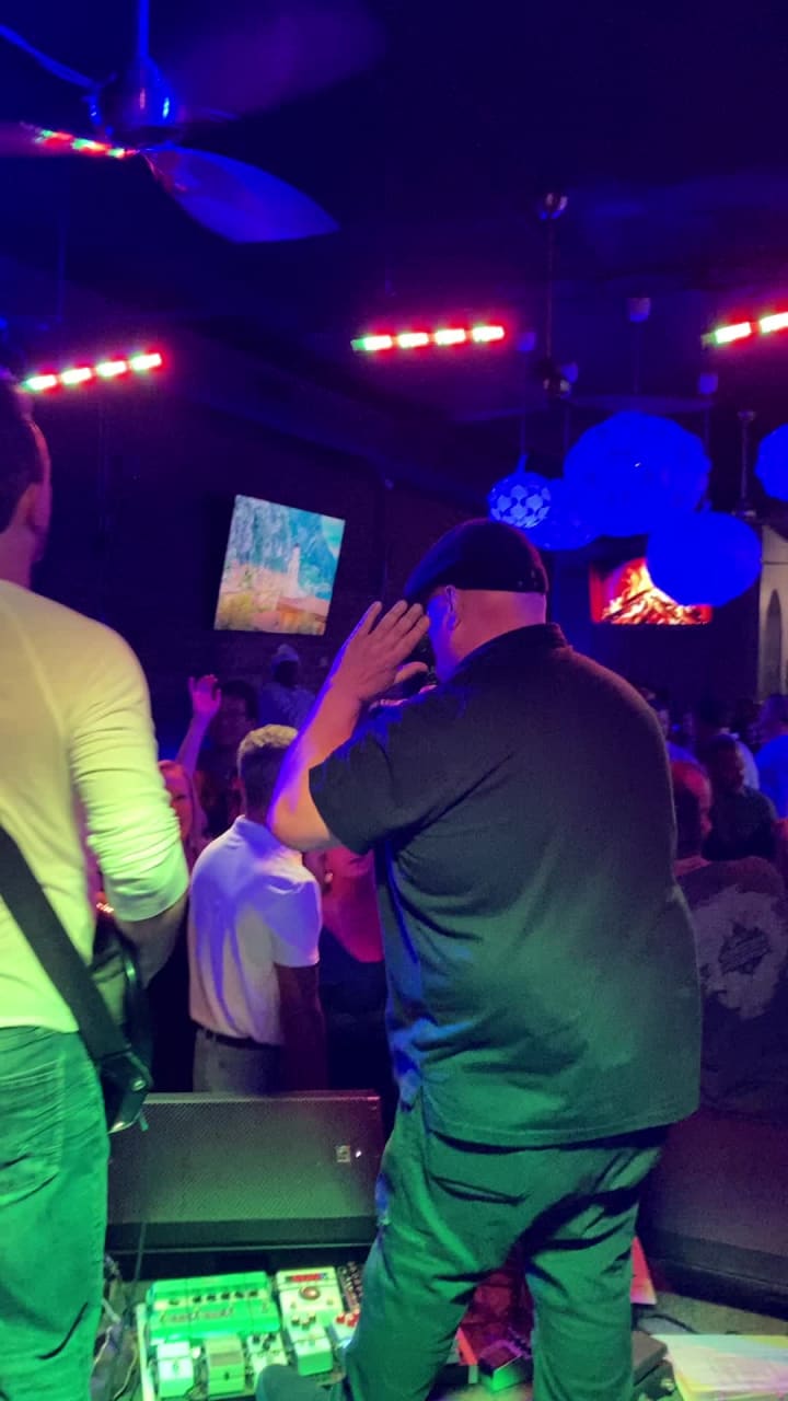 Smiley's Acoustic Cafe