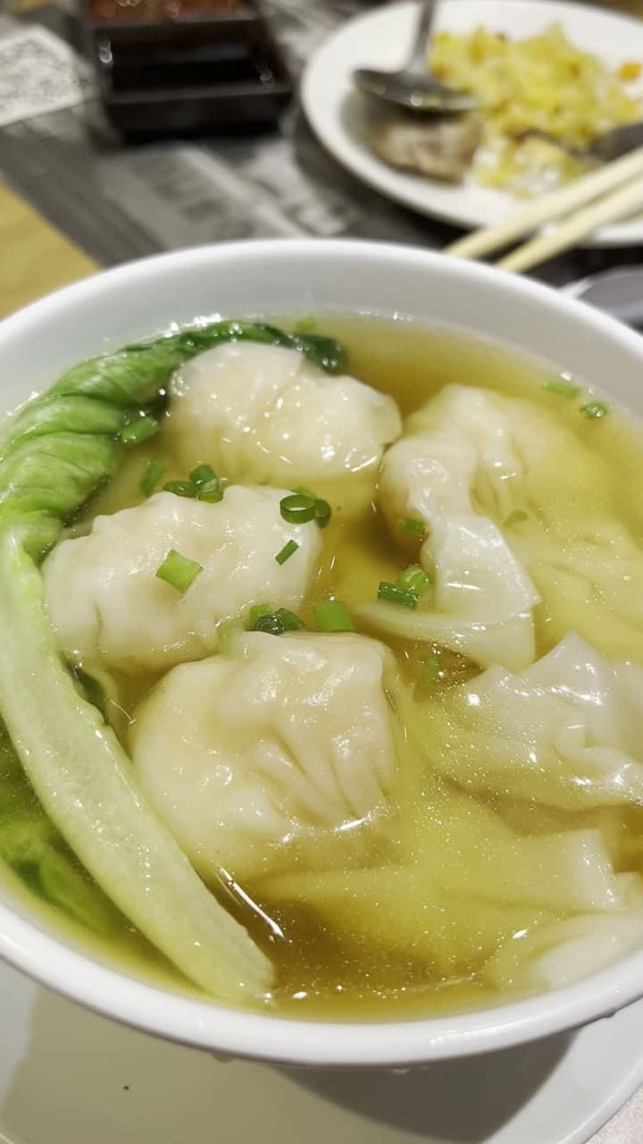 Video review of Robinsons Place Manila