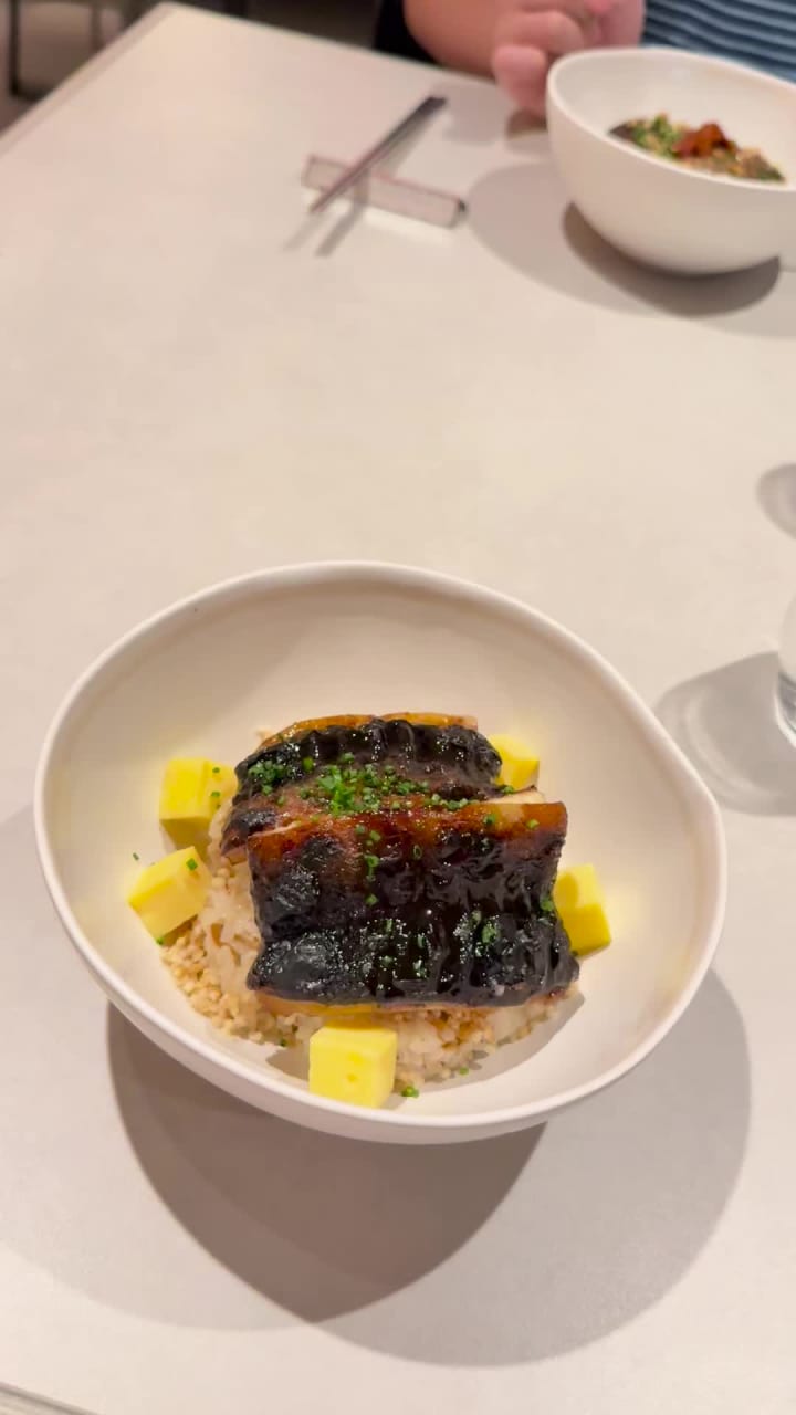 Video review of Naro