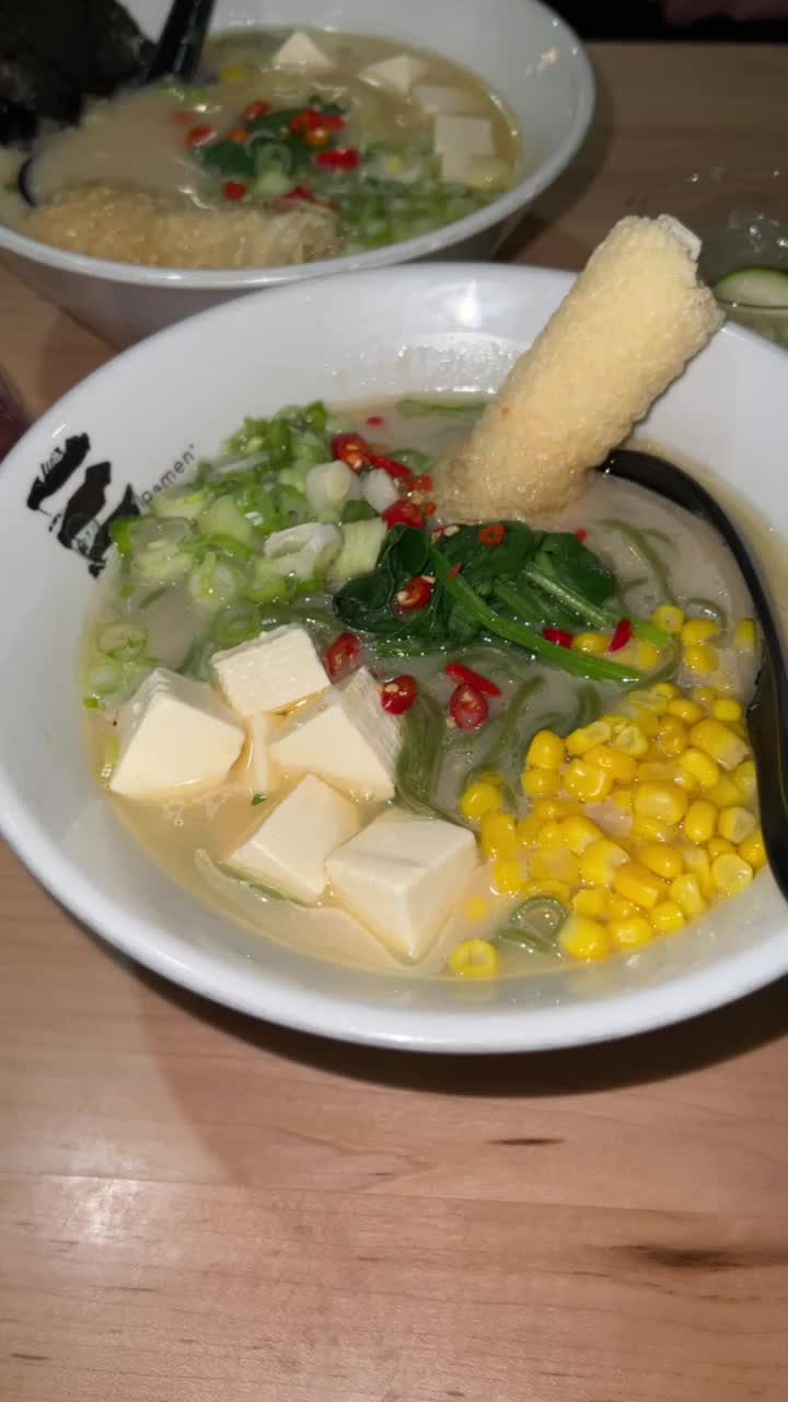 Video review of E Ramen