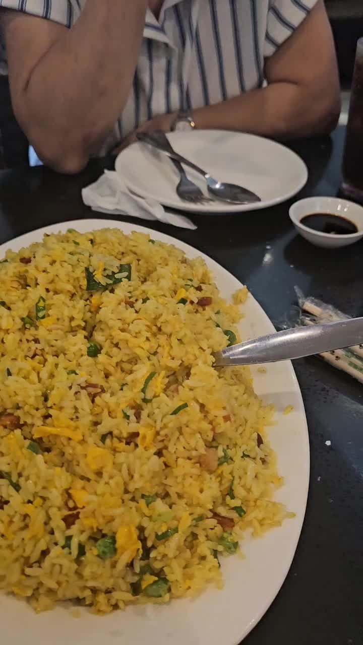 Mr Chow Seafood Restaurant - Acropolis