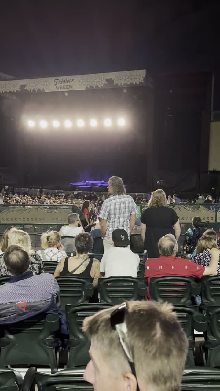 Video review of Fiddler's Green Amphitheatre