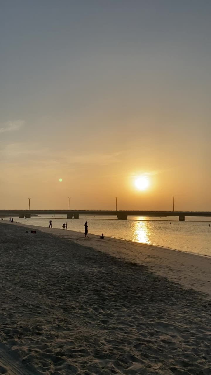 Video review of Jumeirah Beach (شاطئ جميرا)