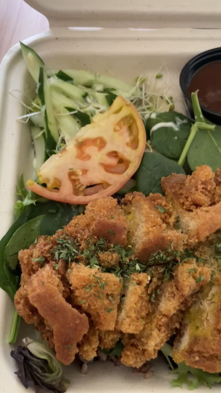 Video review of Peace Cafe