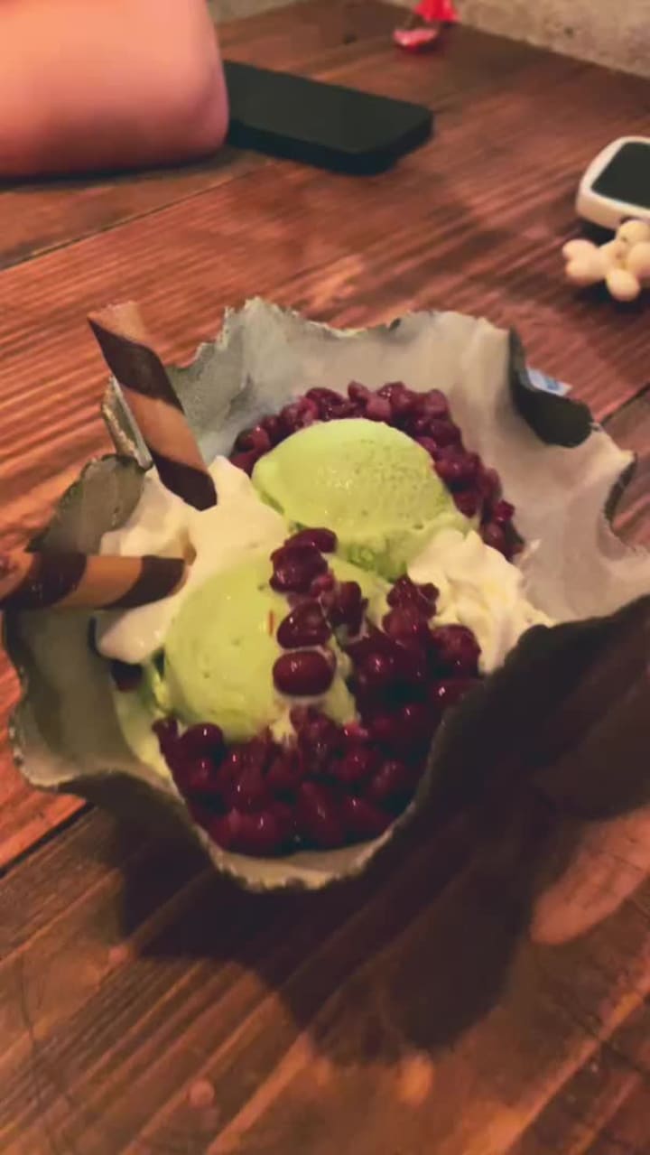 Video review of Mango Mango Dessert