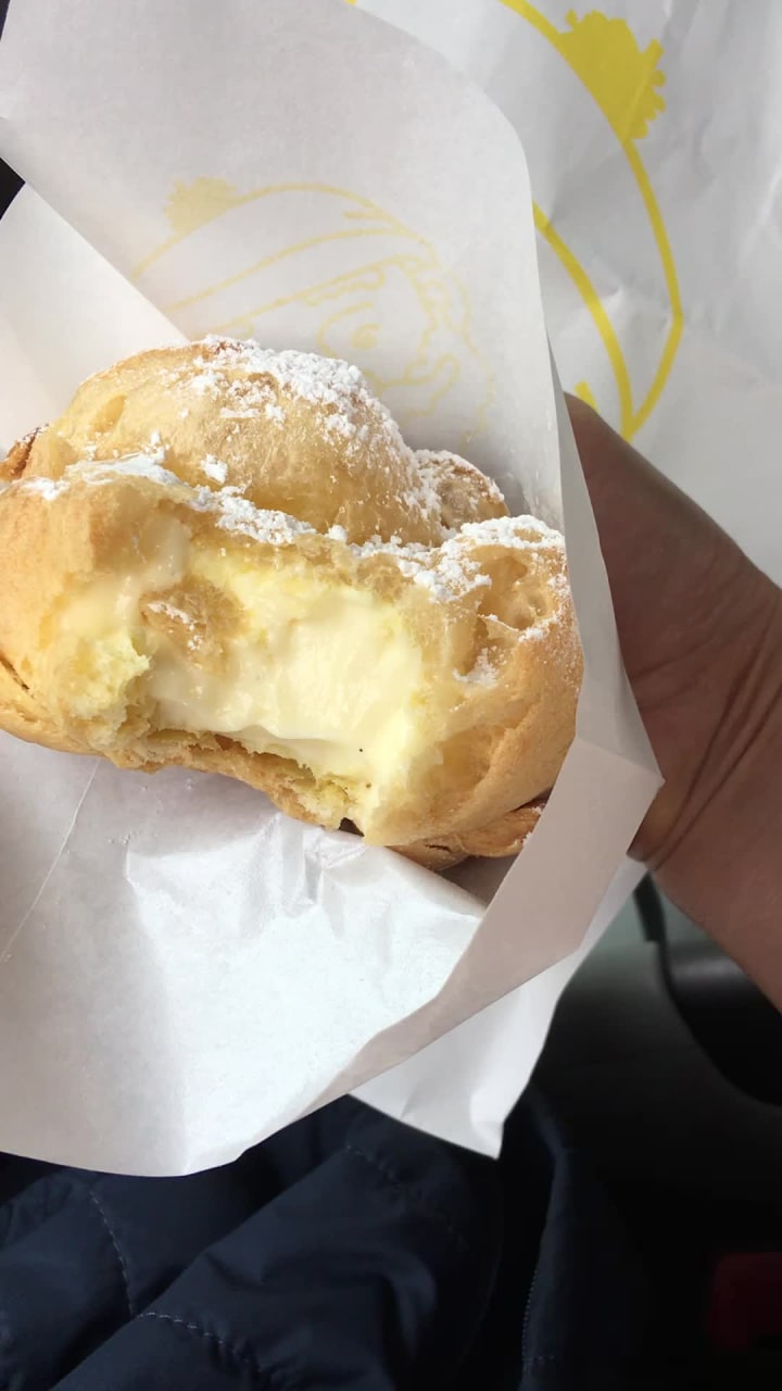 Video review of Beard Papa's