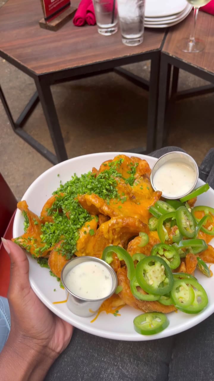 Video review of Happiest Hour