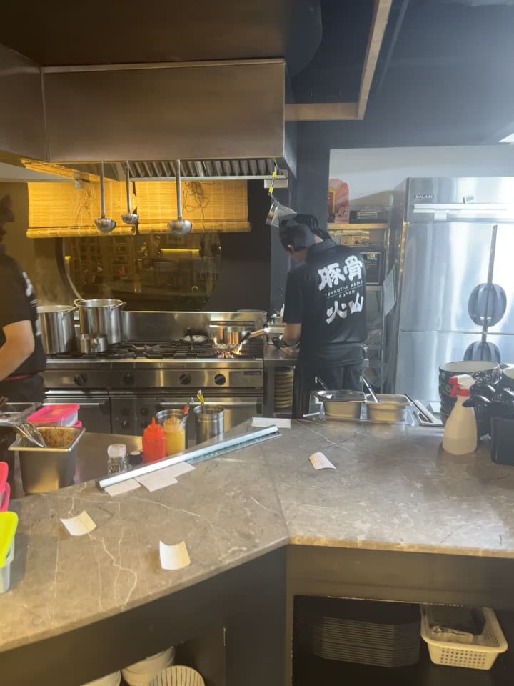 Tonkotsu Kazan Ramen