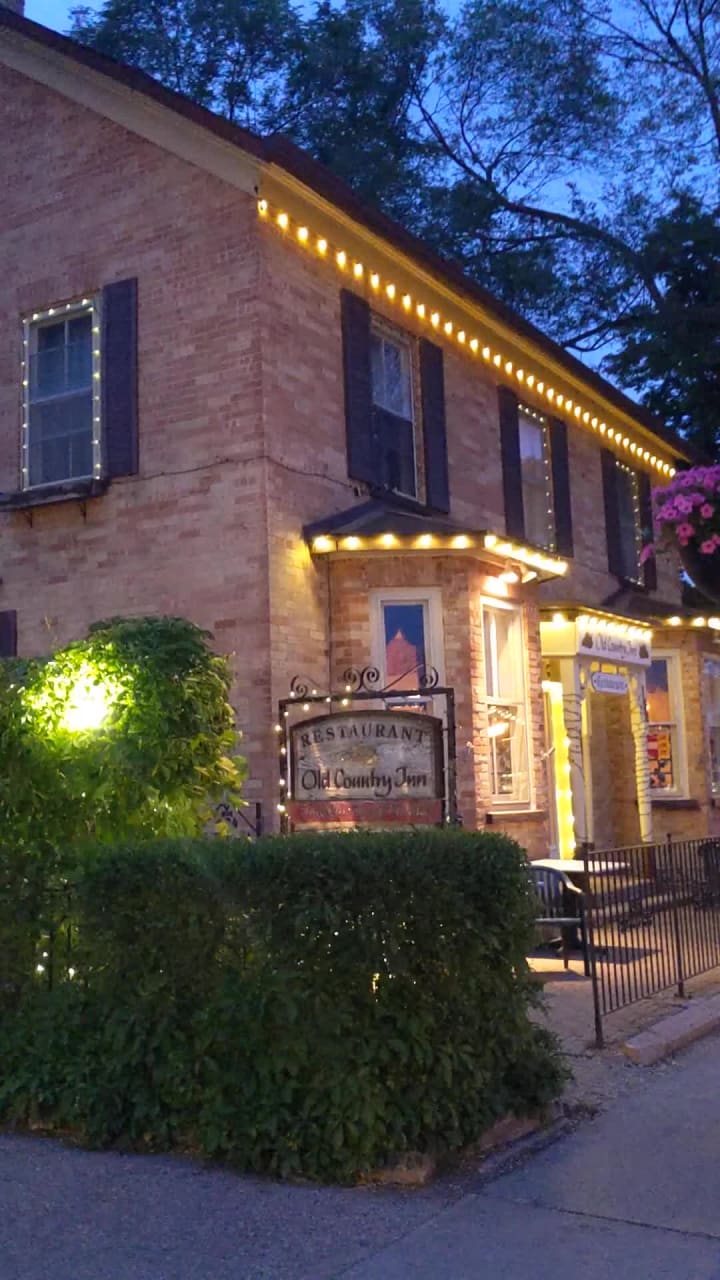 Video review of Old Country Inn