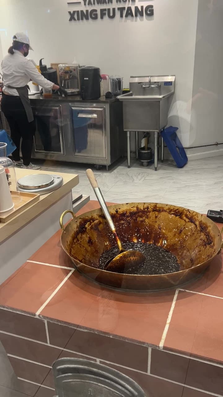 Video review of Xing Fu Tang