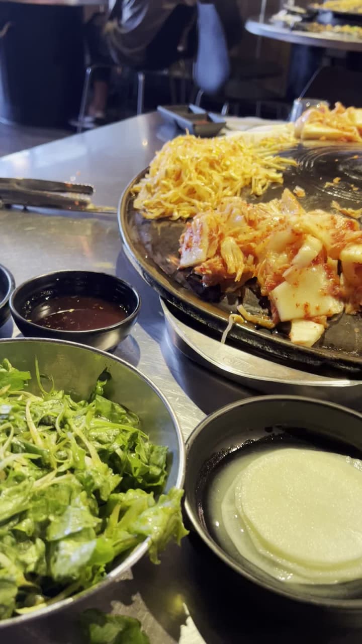 Video review of Honey Pig