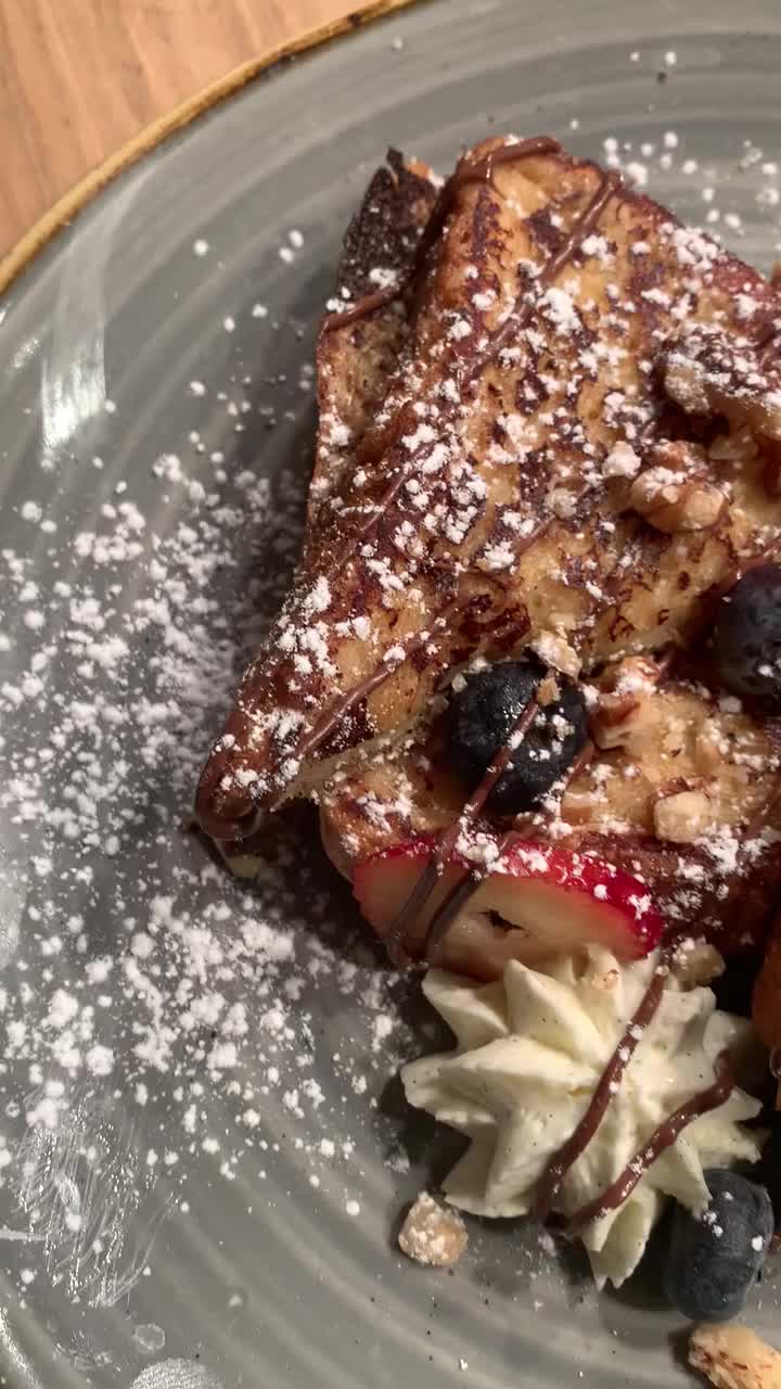 Video review of Lupo Pizzeria