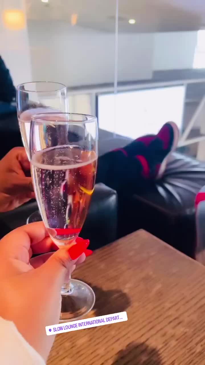 SLOW Lounge International Departures