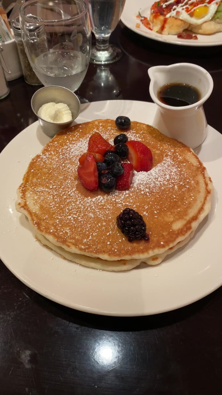 Video review of Palmer House - A Hilton Hotel