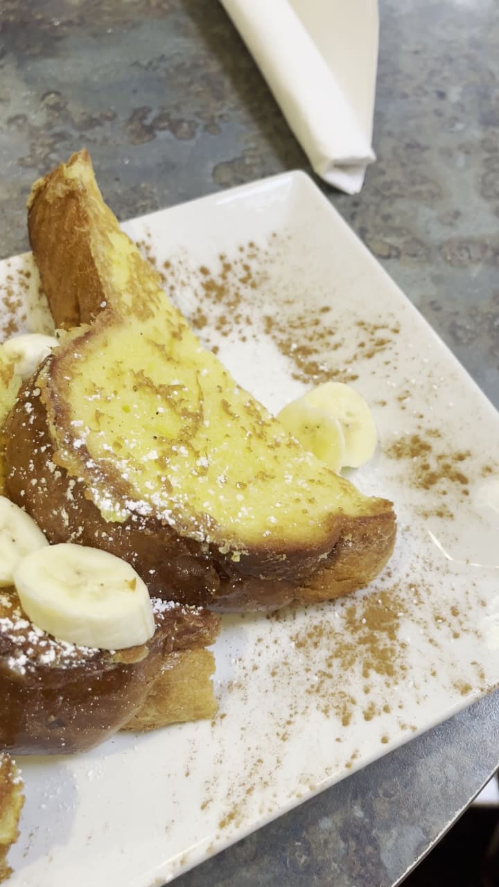 Video review of Sabrina's Cafe