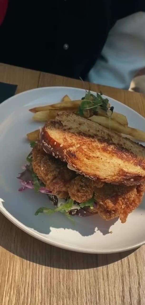 713 Pretoria Main Road,Wyberg sandton gauteng