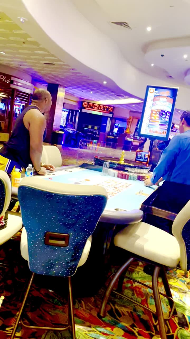 All-American Bar & Grille