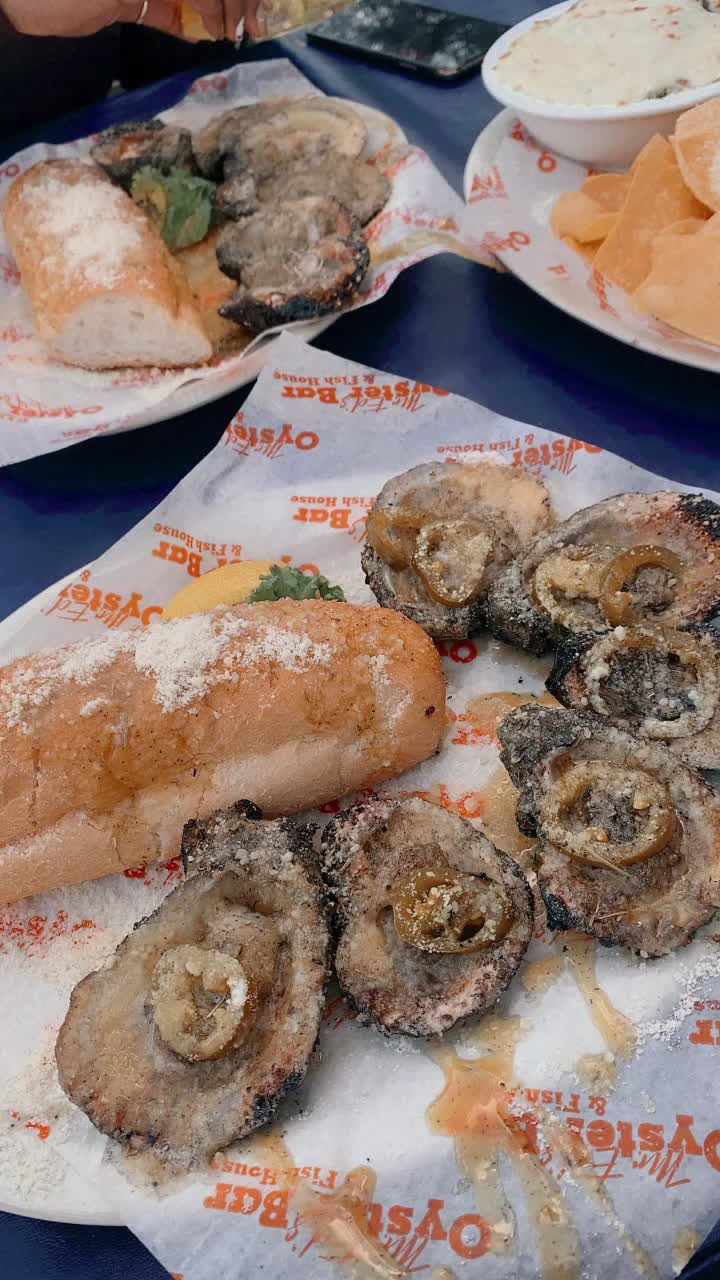 Mr. Ed's Oyster Bar & Fish House