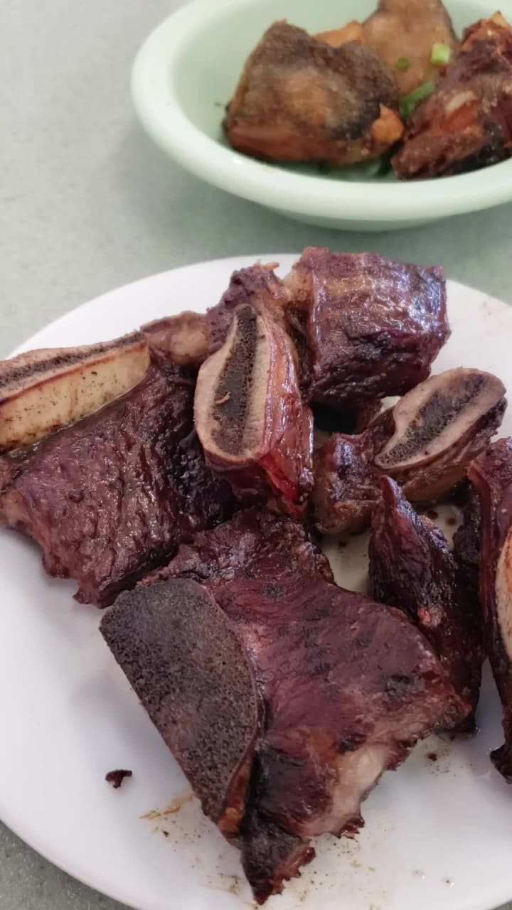 Helena's Hawaiian Food