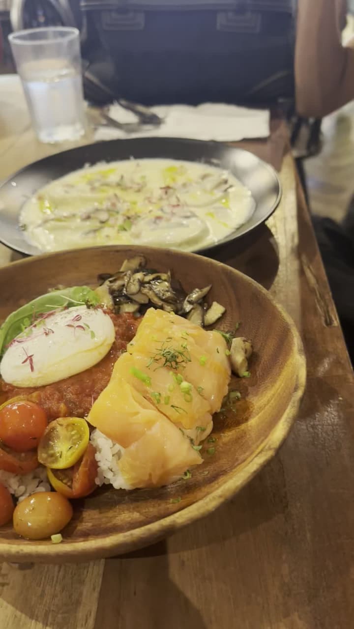 Video review of St. Louis House of Fine Ice Cream & Dessert