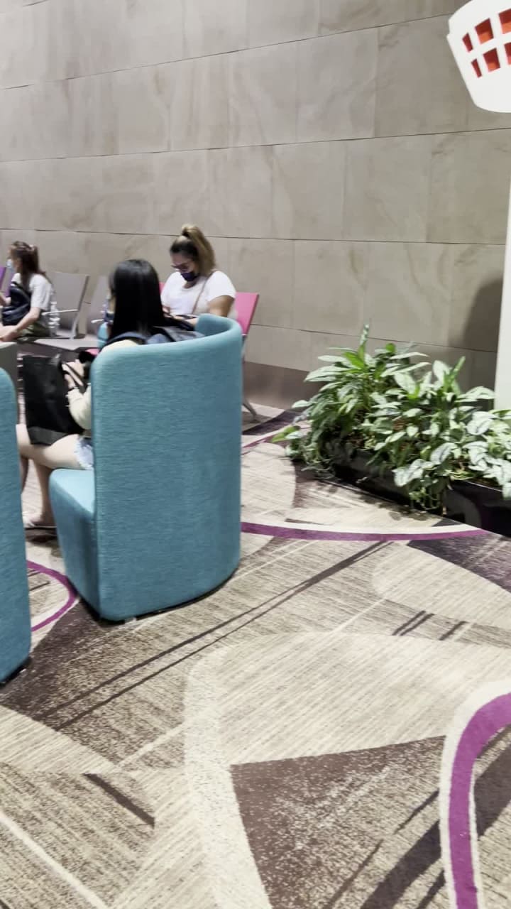 DBS ATM - Changi Airport Terminal 4 Departure Check-in Hall