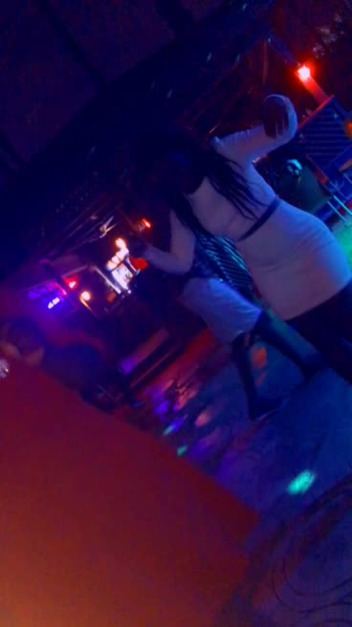 AFRIK GARDENS (Jazz Bar & Restaurant)