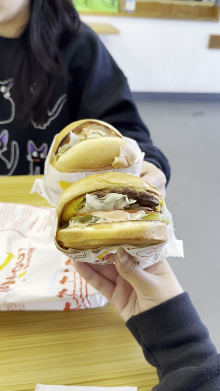 Video review of In-N-Out Burger