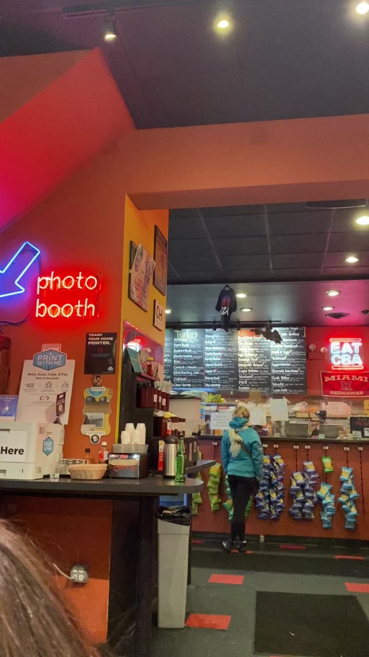 Video review of Chicago Bagel Authority