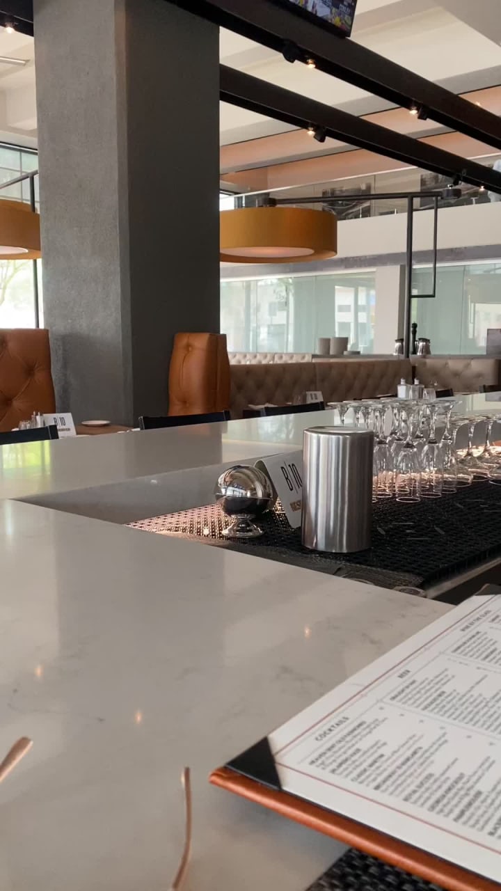 Video review of Broadway 10 Bar & Chophouse