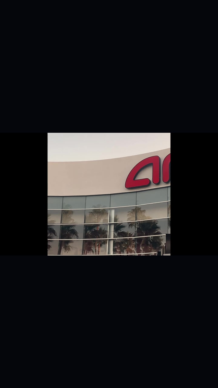 Video review of AMC Tustin 14 at The District