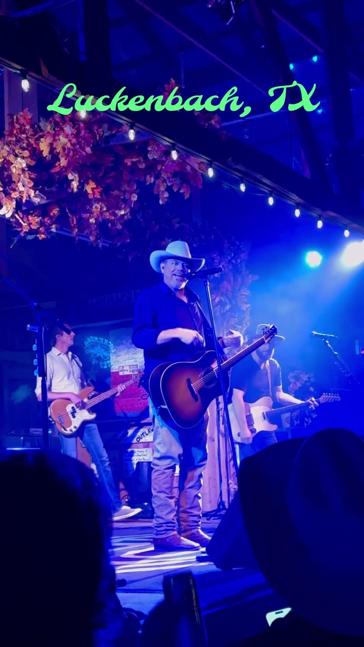 Video review of Luckenbach Texas and Dance Hall