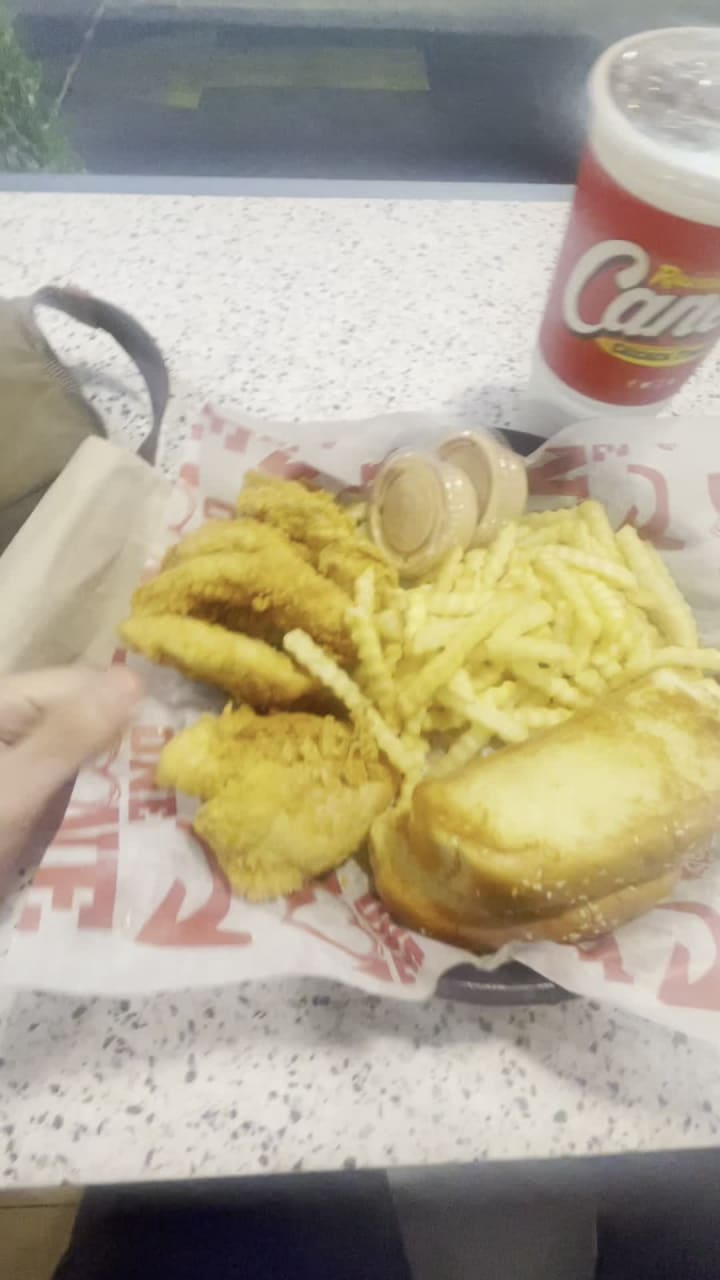 Raising Cane's Chicken Fingers