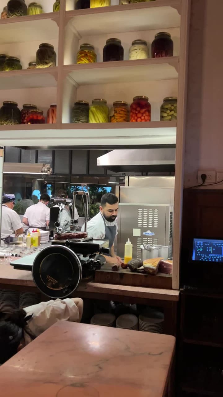 Video review of El Preferido de Palermo