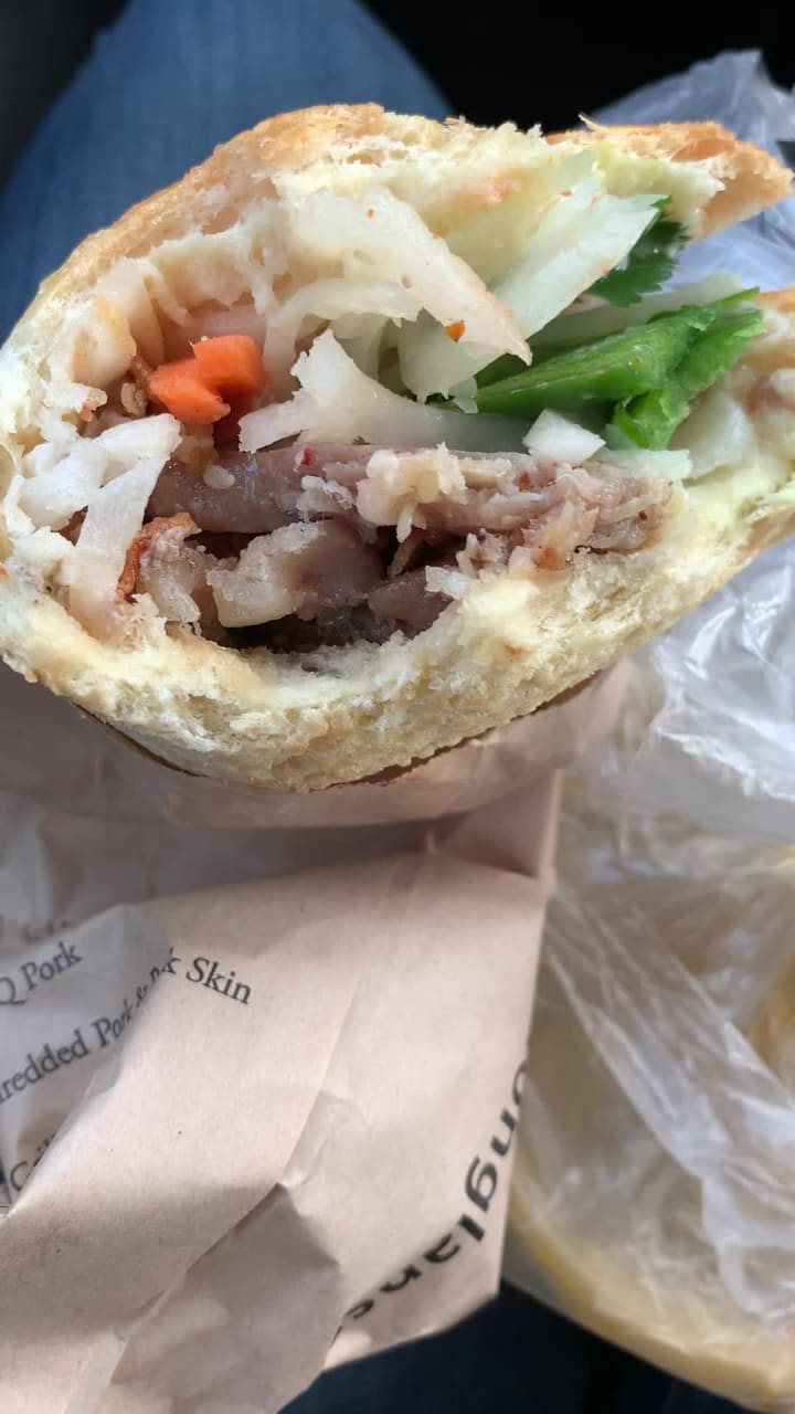 Video review of Huong Lan Sandwiches