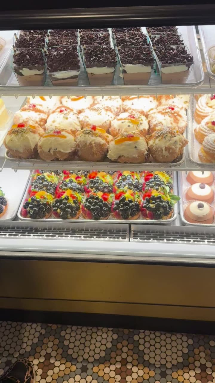 Veniero's Pasticceria & Caffe