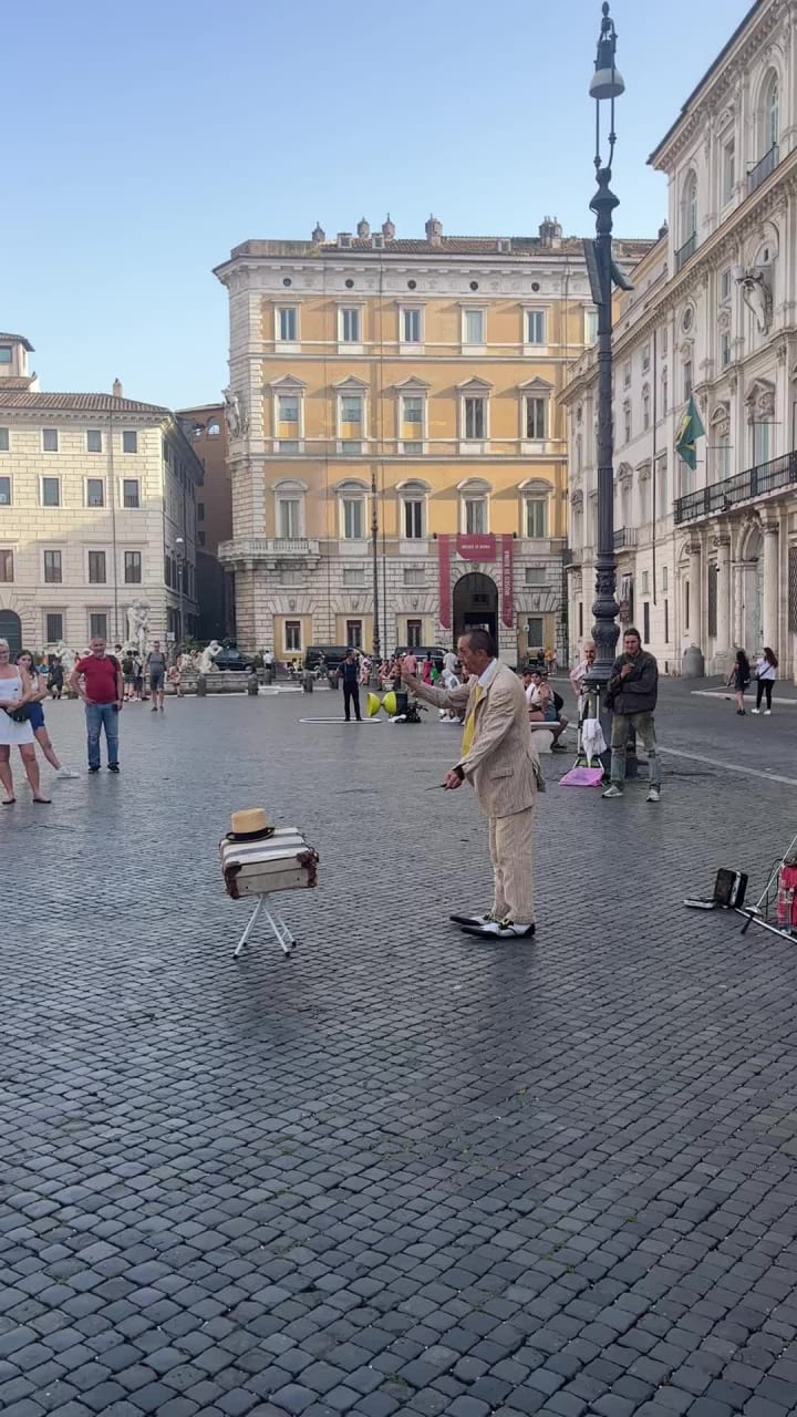 Video review of Piazza Navona