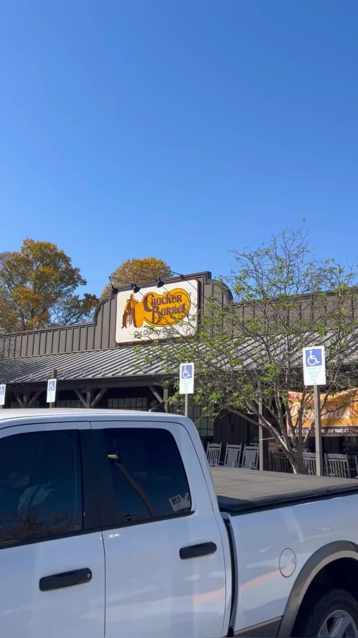 Video review of Cracker Barrel