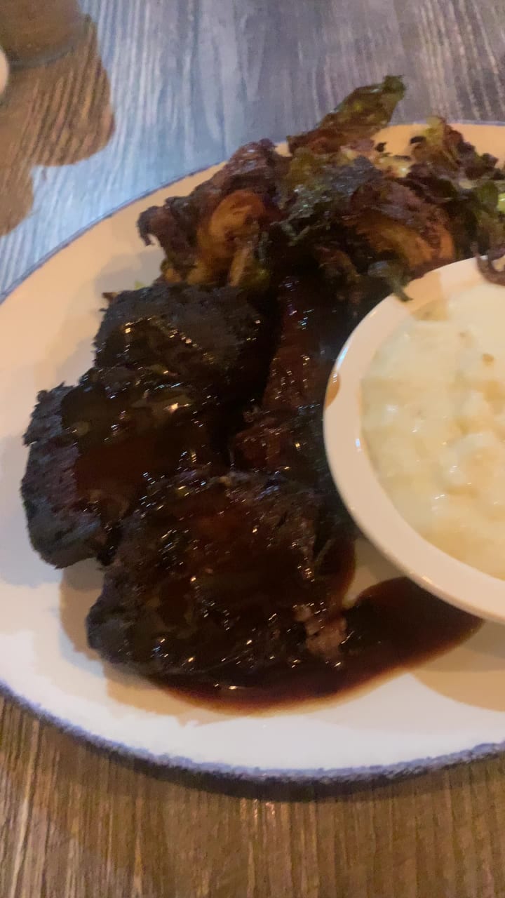 Video review of Acme Lowcountry Kitchen