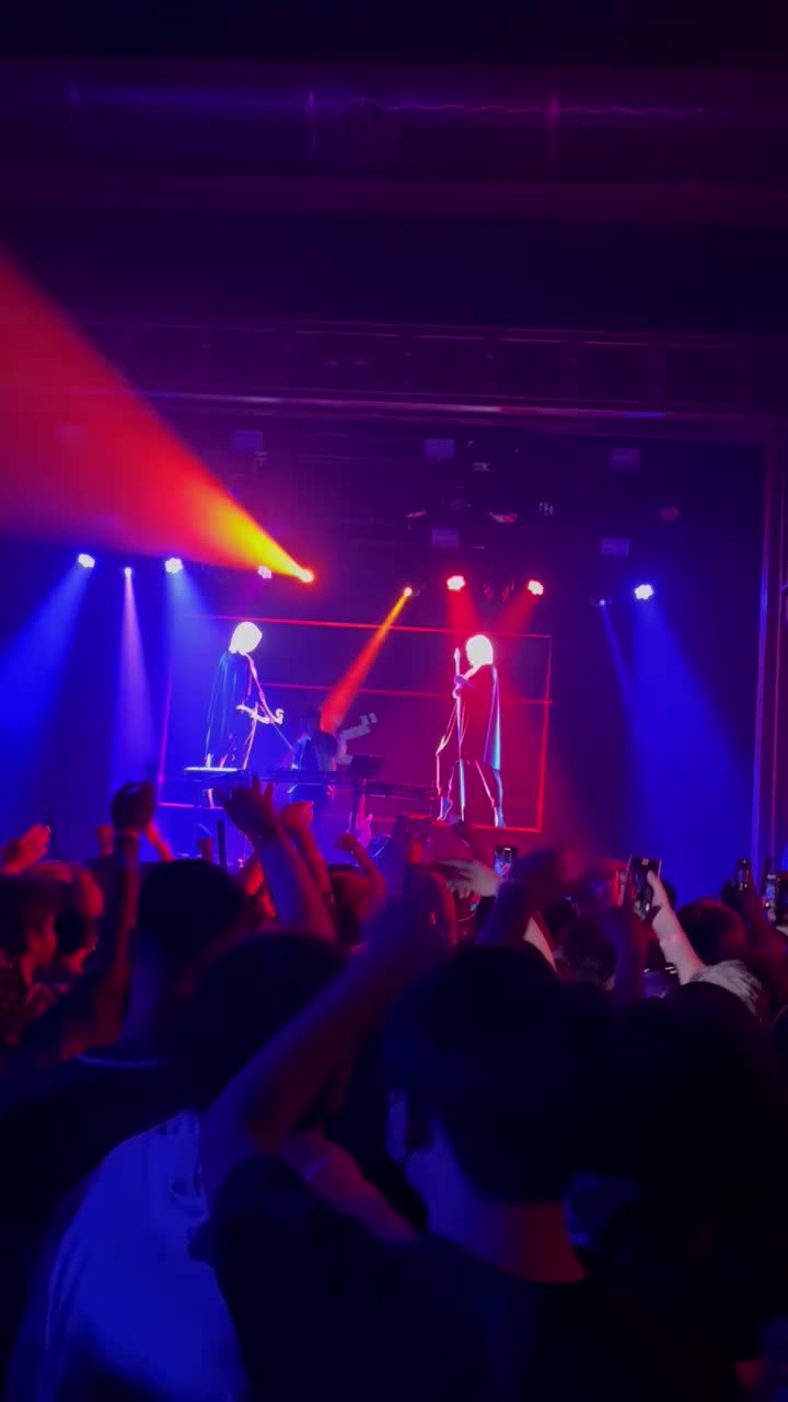 Video review of Webster Hall