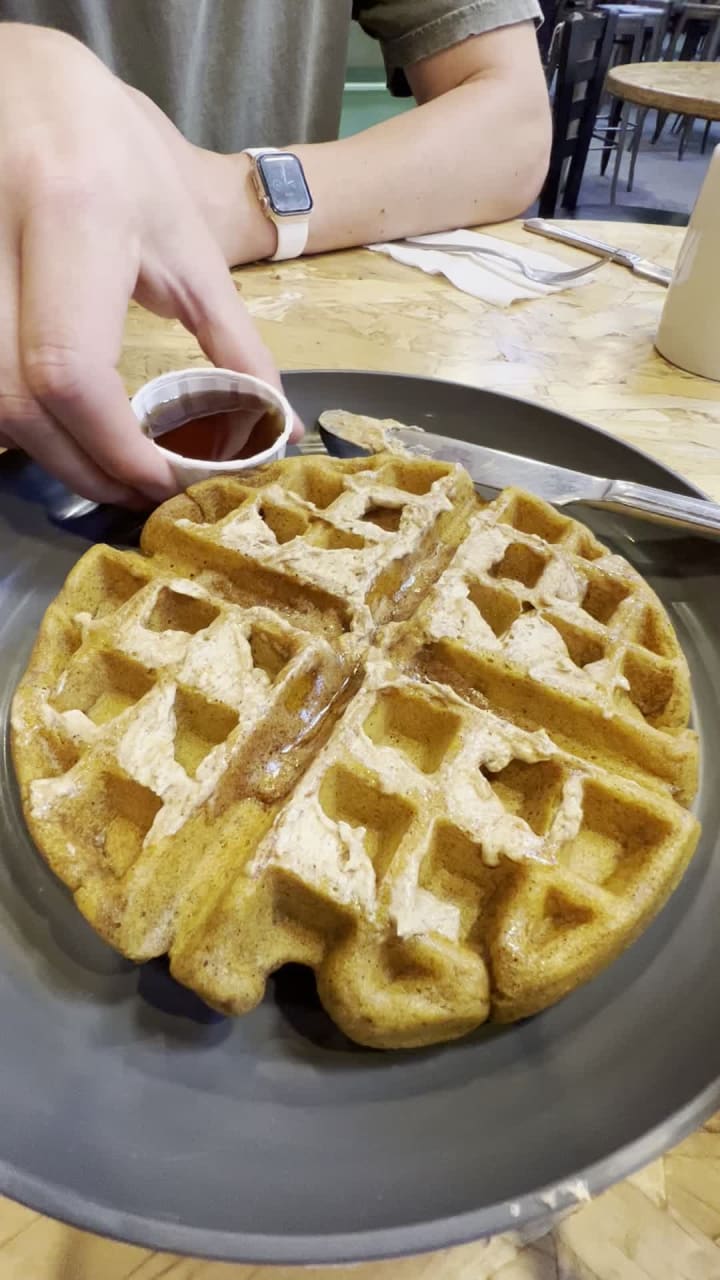 Video review of Boots Bakery & Lounge