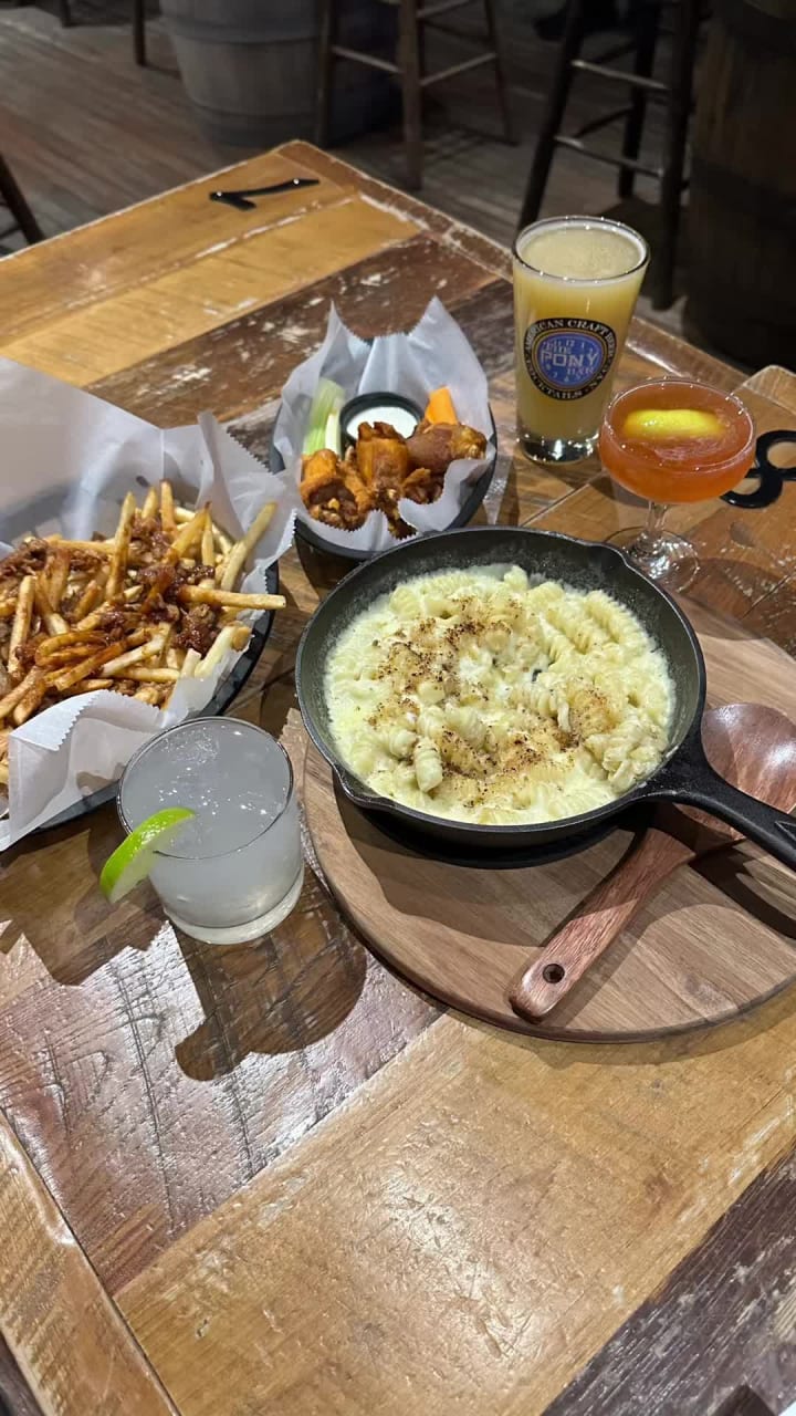 Video review of The Pony Bar