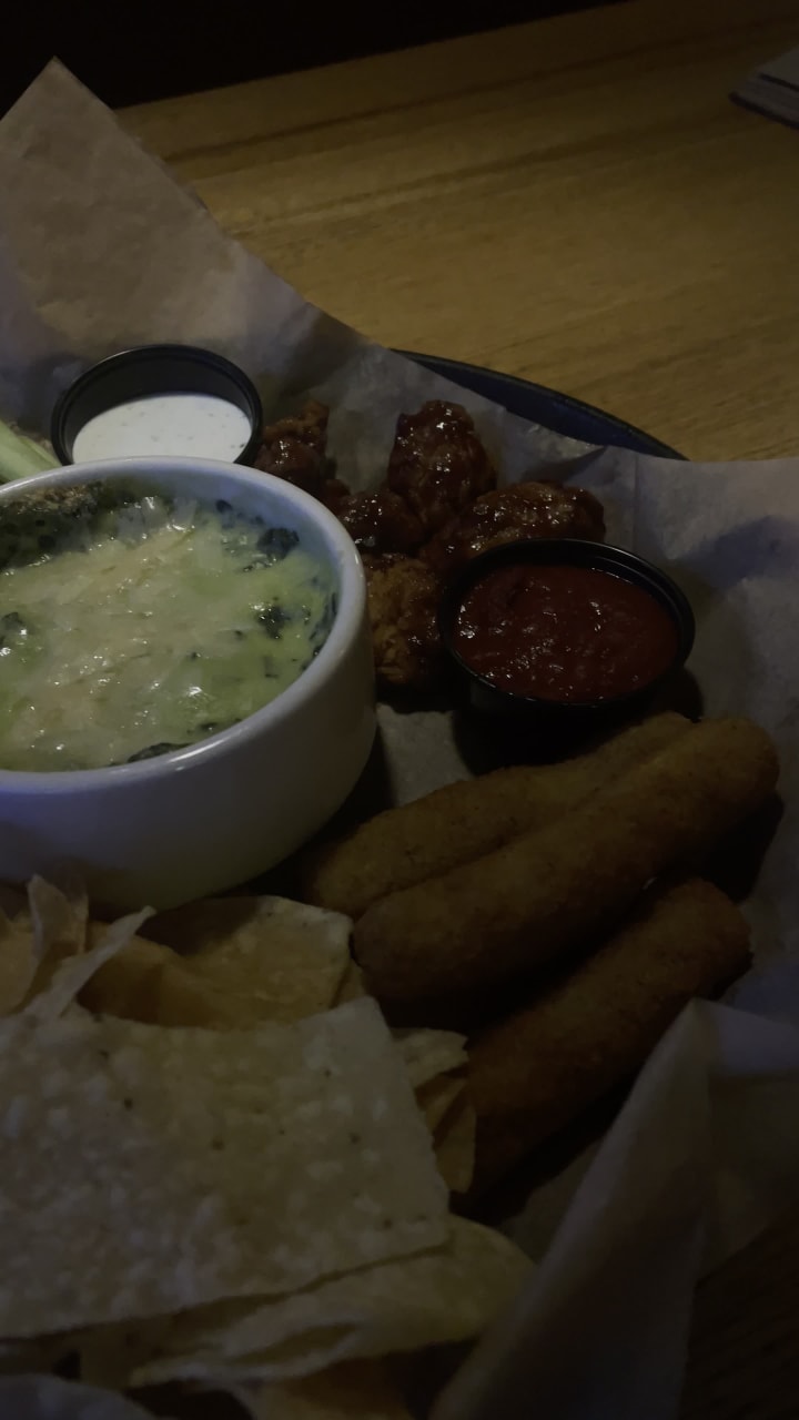 Video review of Applebee's Grill + Bar