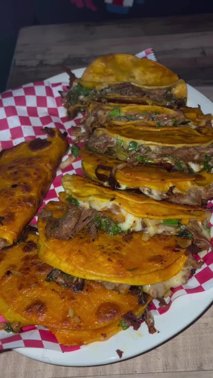 Outlaws Grill & Saloon